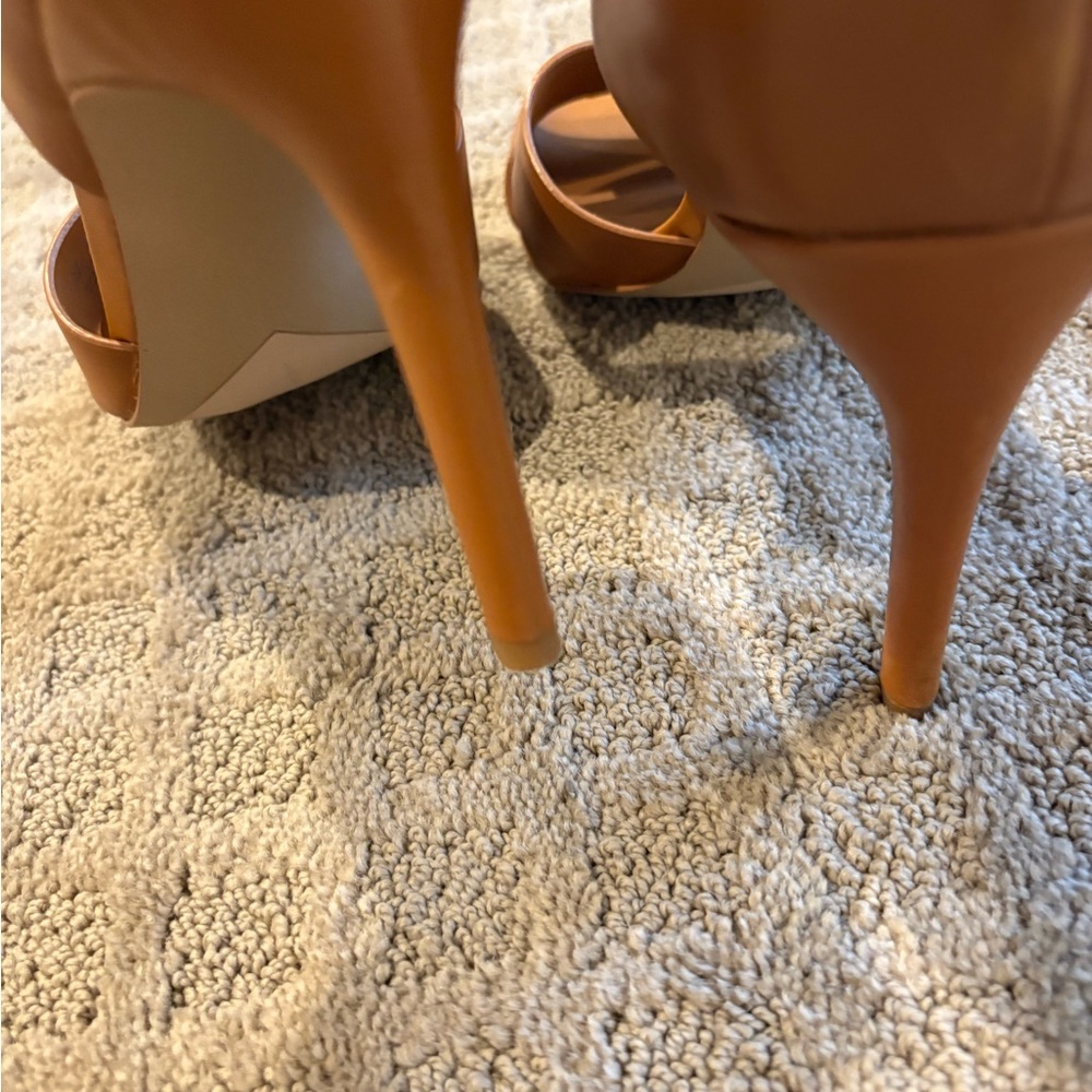 Franco Sarto Heels - Picture 4 of 5